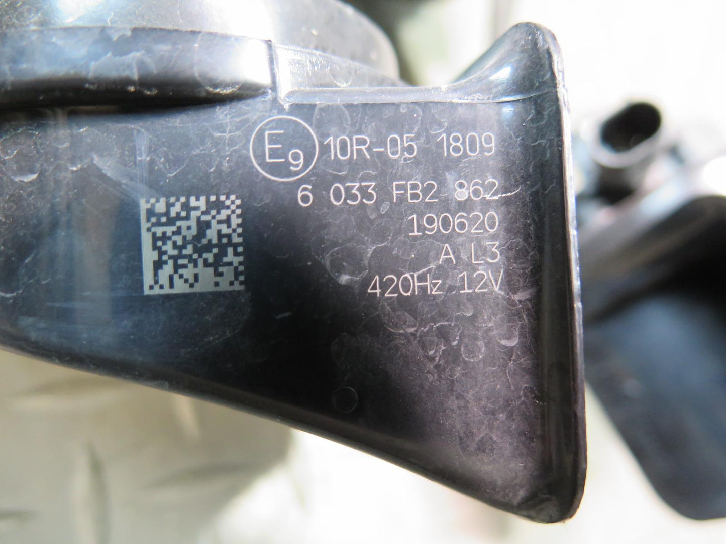 1999-2005 Porsche 911 996 High & Low Tone Note Pitch Horn Signal Bracket Set