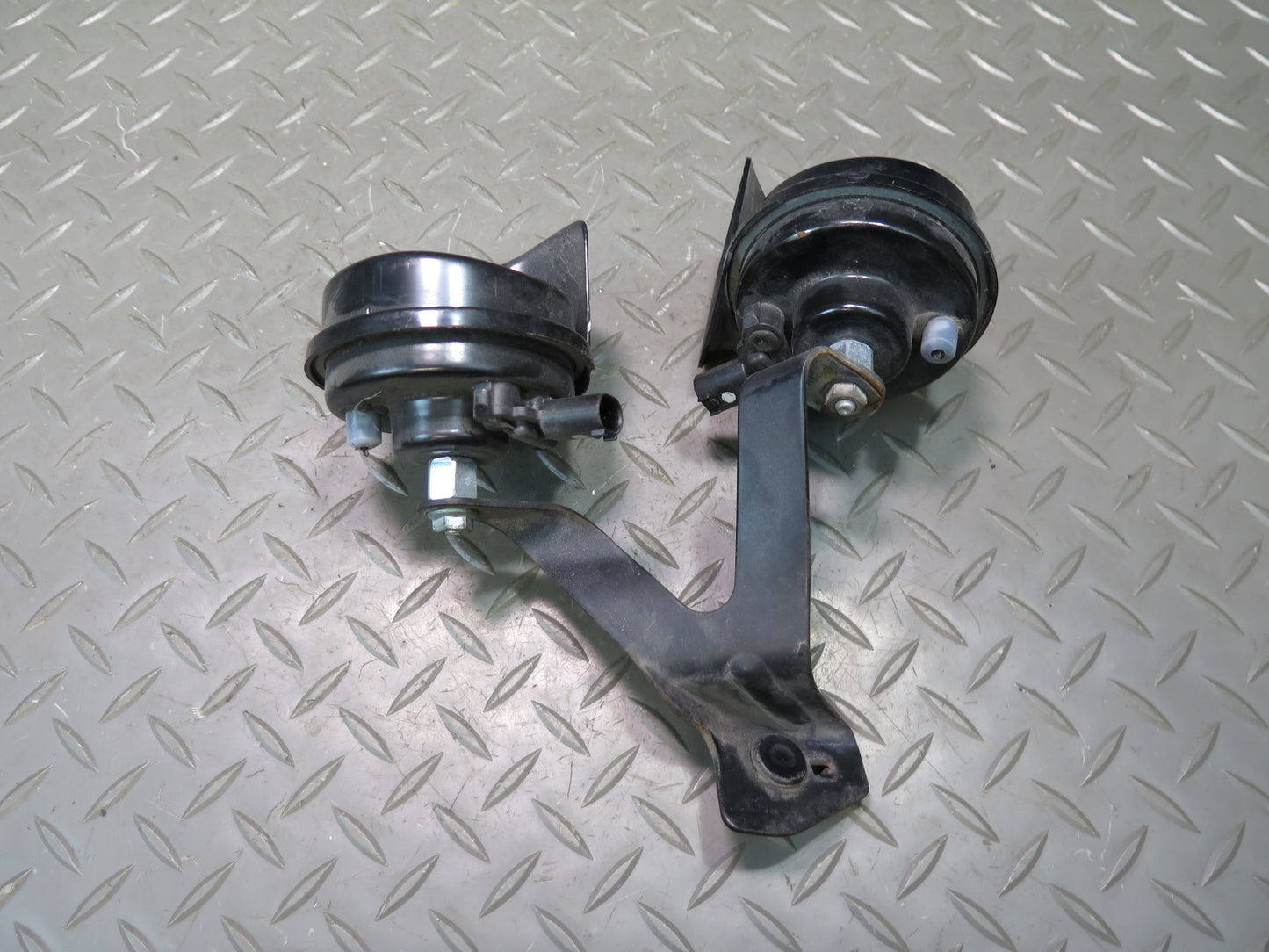 1999-2005 Porsche 911 996 High & Low Tone Note Pitch Horn Signal Bracket Set