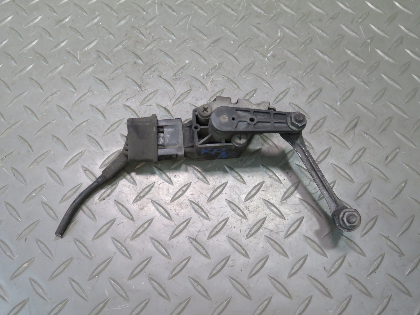 1999-2004 Porsche 911 996 Front Headlight Height Level Sensor 99663112100