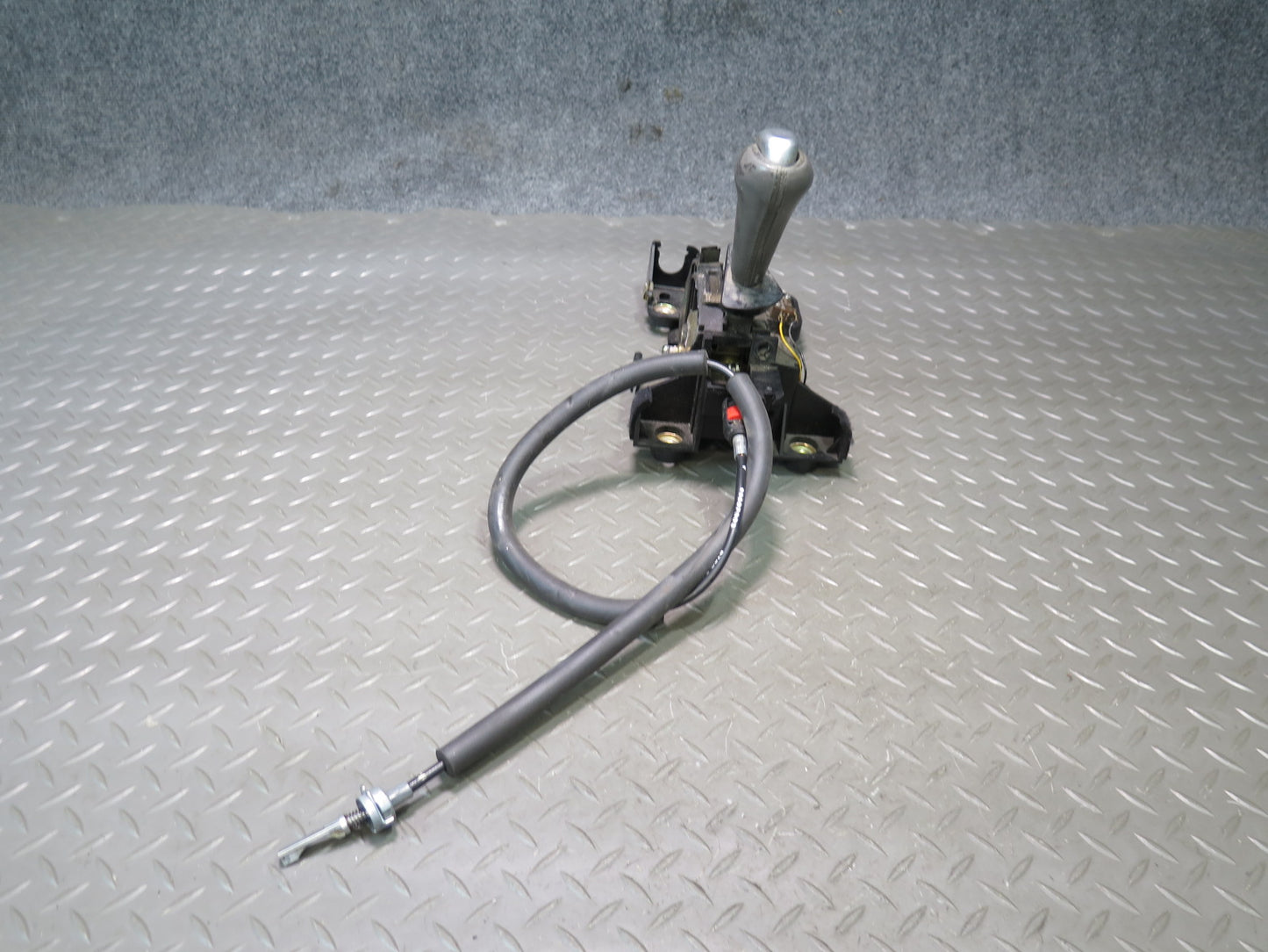 1999-2004 Porsche 911 996 Automatic Transmission Shifter w Cable 99642601107