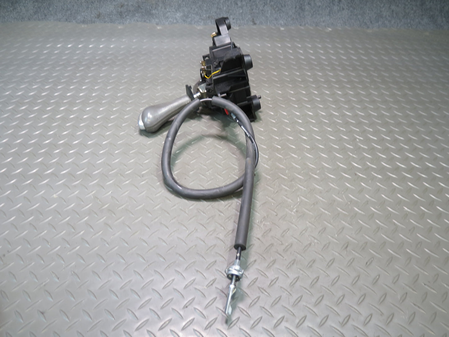 1999-2004 Porsche 911 996 Automatic Transmission Shifter w Cable 99642601107