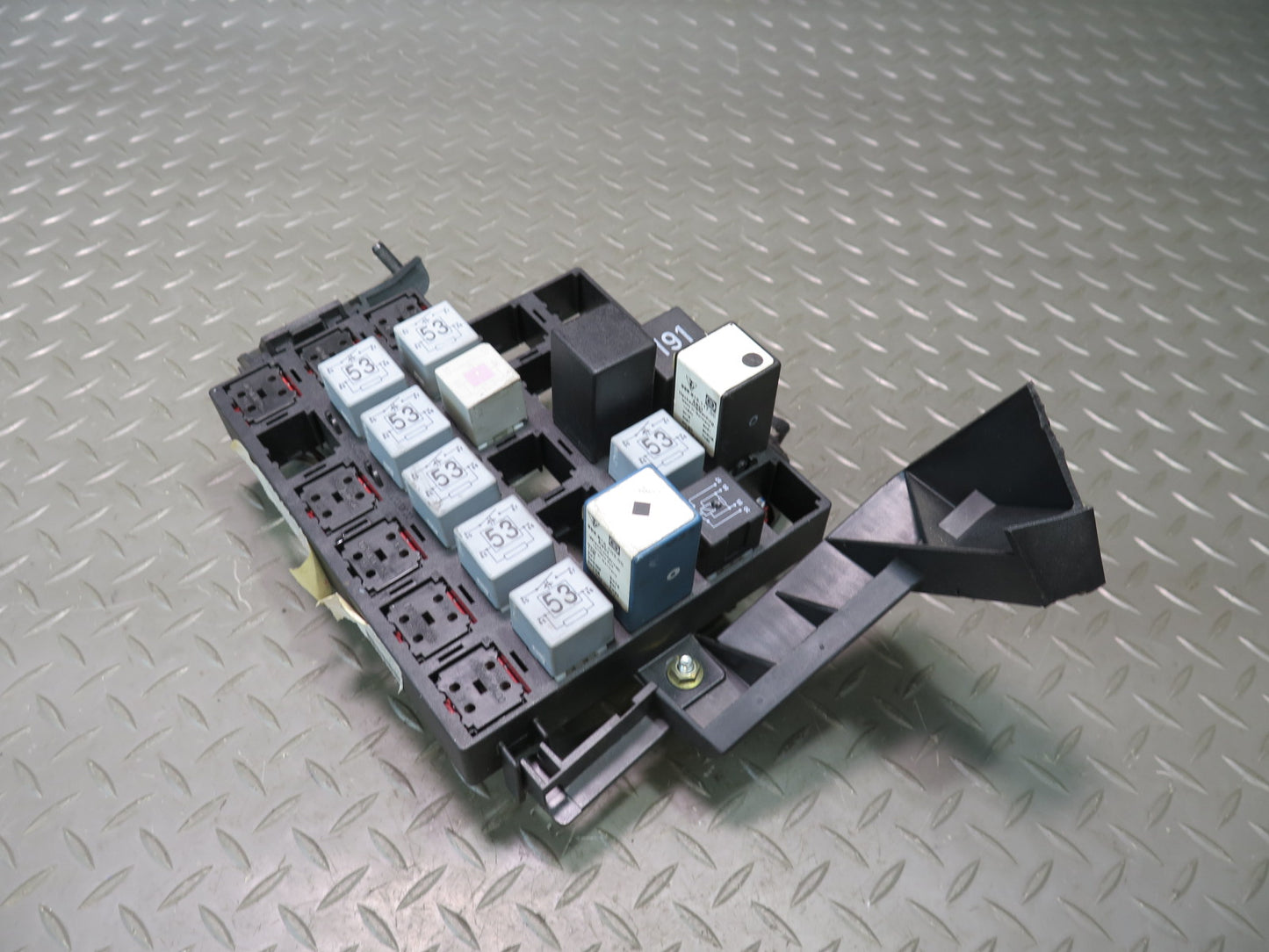 1999 Porsche 911 996 Junction Fuse Relay Box Module Unit