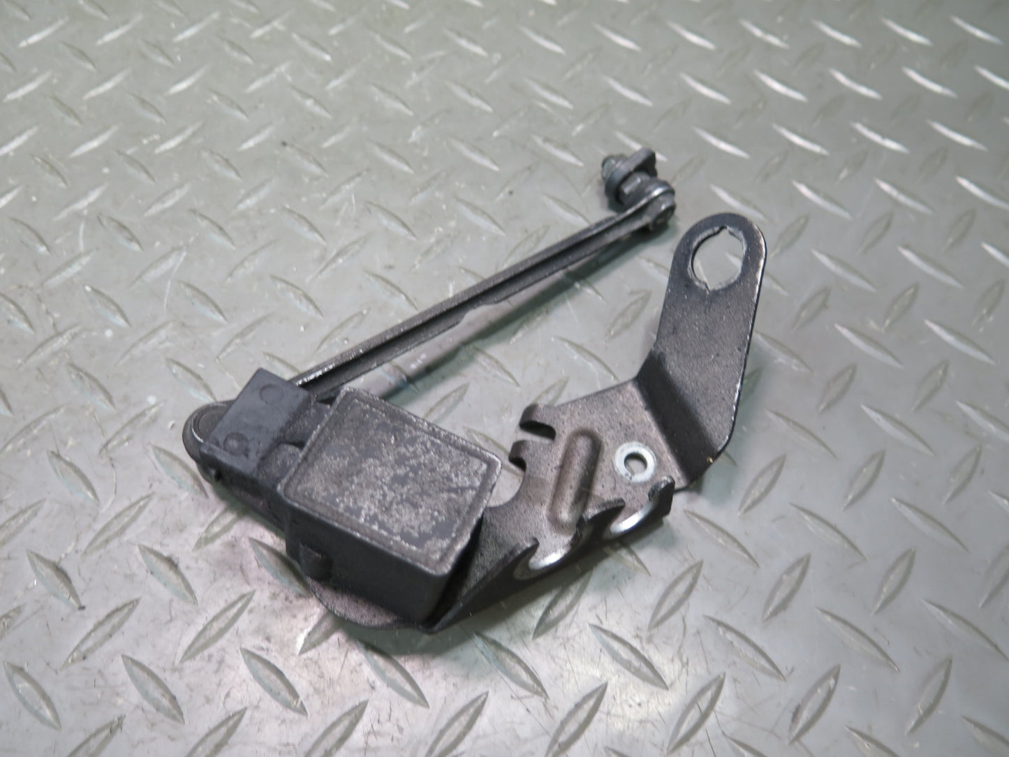 1999-2004 Porsche 911 996 Rear Suspension Height Level Sensor