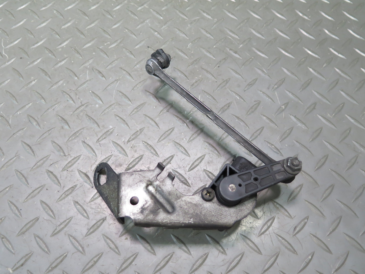 1999-2004 Porsche 911 996 Rear Suspension Height Level Sensor