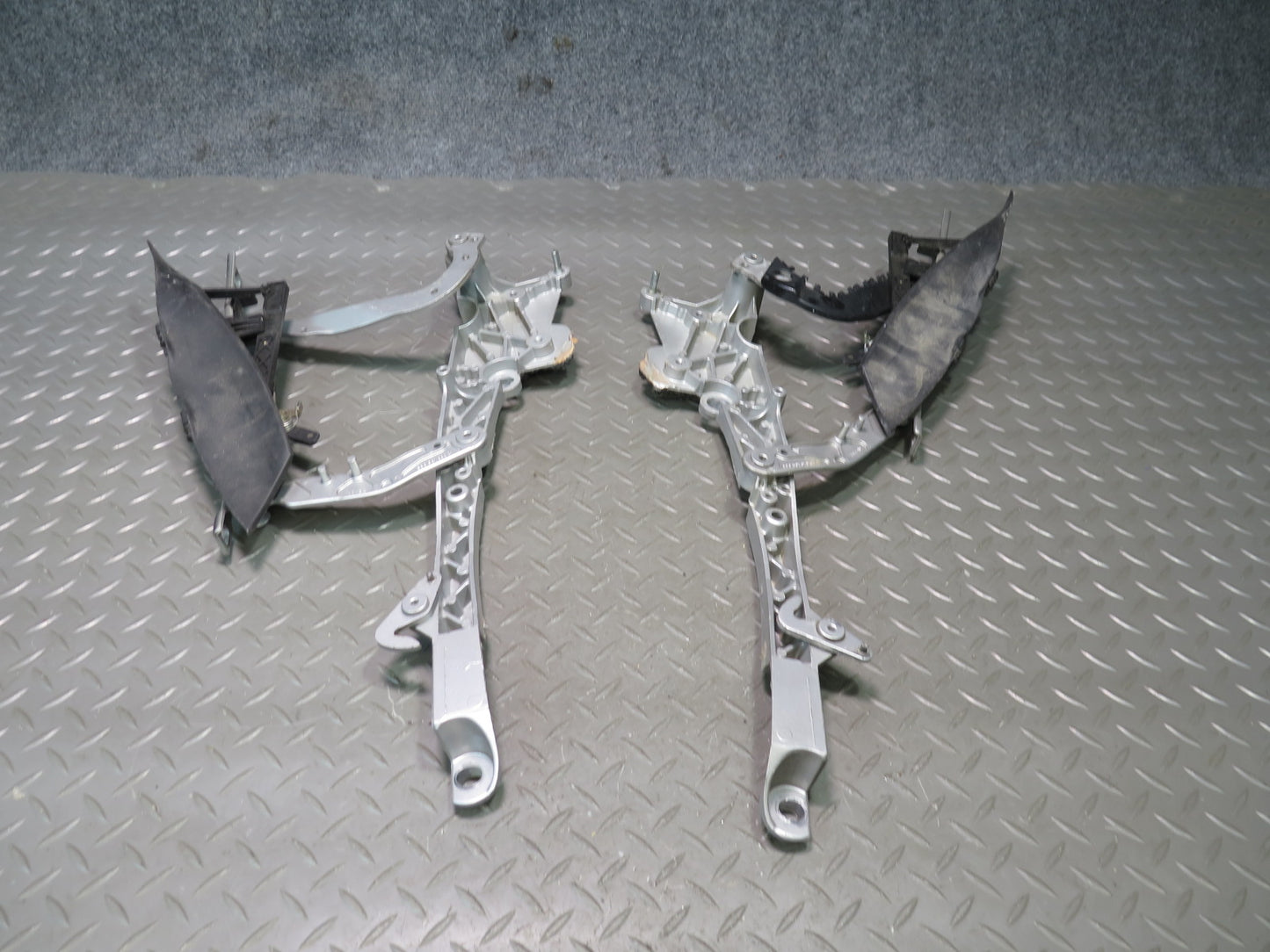 1999-2004 Porsche 911 996 Convertible TOP Roof Left & Right Hinge Set of 2