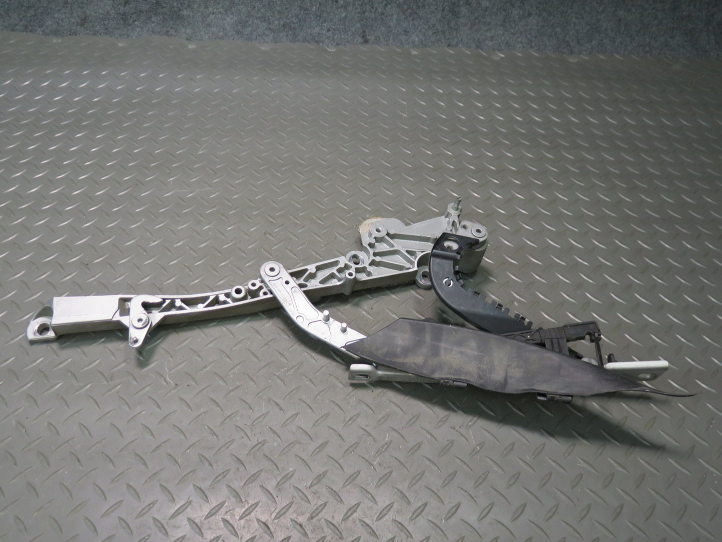 1999-2004 Porsche 911 996 Convertible TOP Roof Left & Right Hinge Set of 2