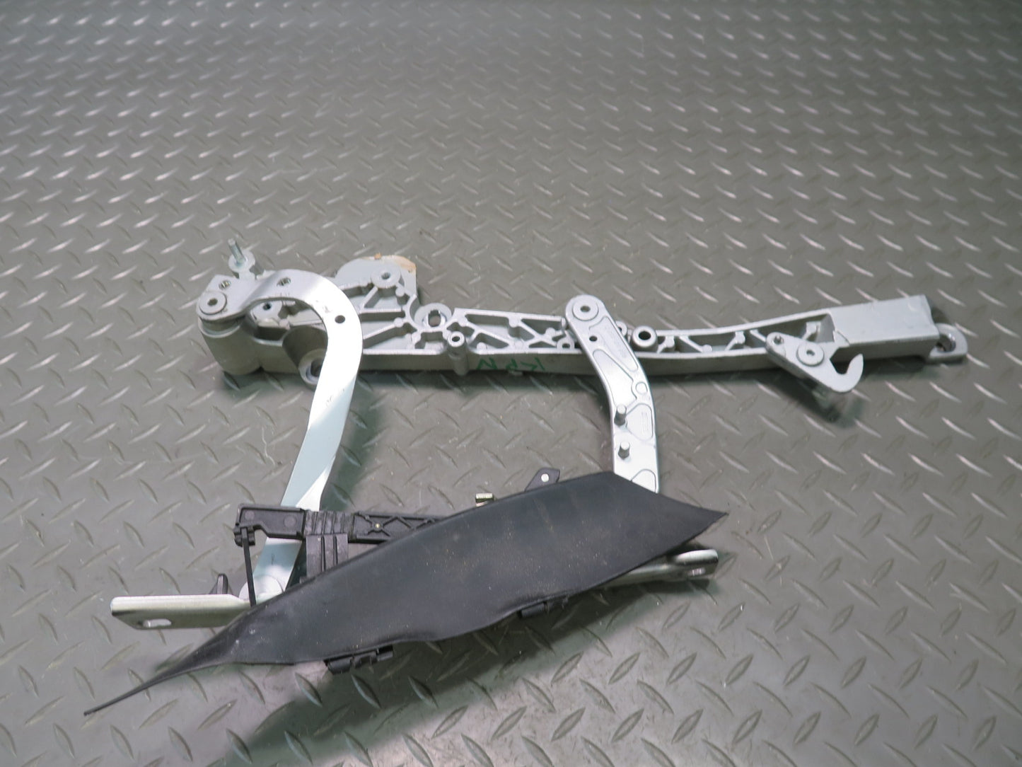 1999-2004 Porsche 911 996 Convertible TOP Roof Left & Right Hinge Set of 2