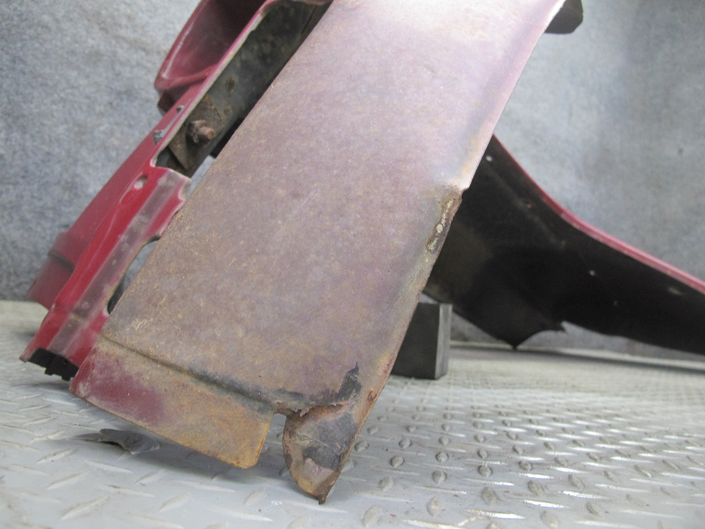 75-76 Mercedes W115 300SD Front Left Fender Shell Panel Cover RED OEM