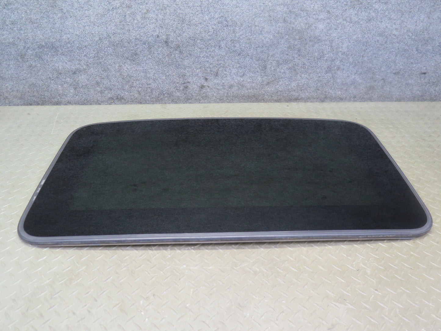 01-05 Lexus UZS161L GS430 GS300 Sunroof Moon Roof Window Glass OEM