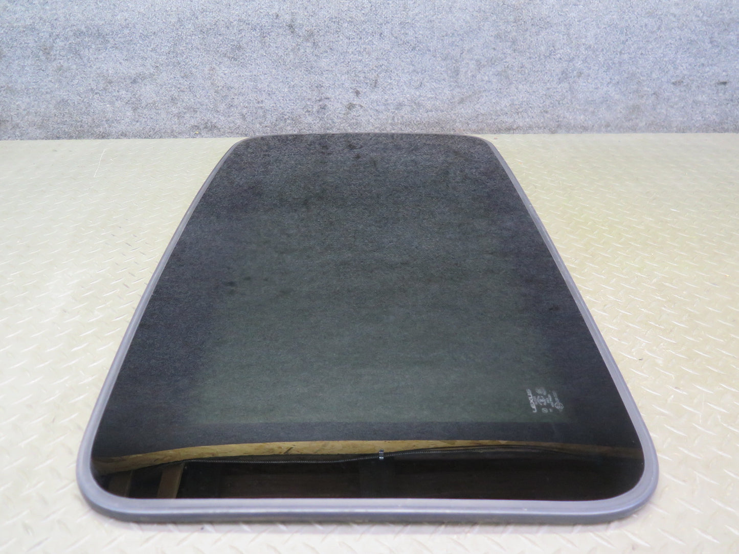 01-05 Lexus UZS161L GS430 GS300 Sunroof Moon Roof Window Glass OEM