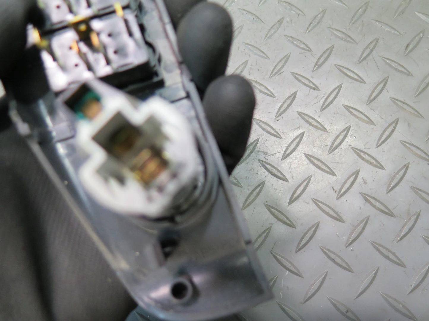 99-04 Porsche 911 996 Dash Right Cluster Rear Defrost Lock TOP Roof Switch