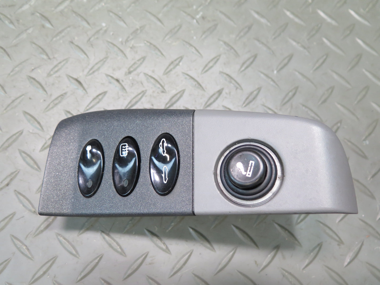 99-04 Porsche 911 996 Dash Right Cluster Rear Defrost Lock TOP Roof Switch