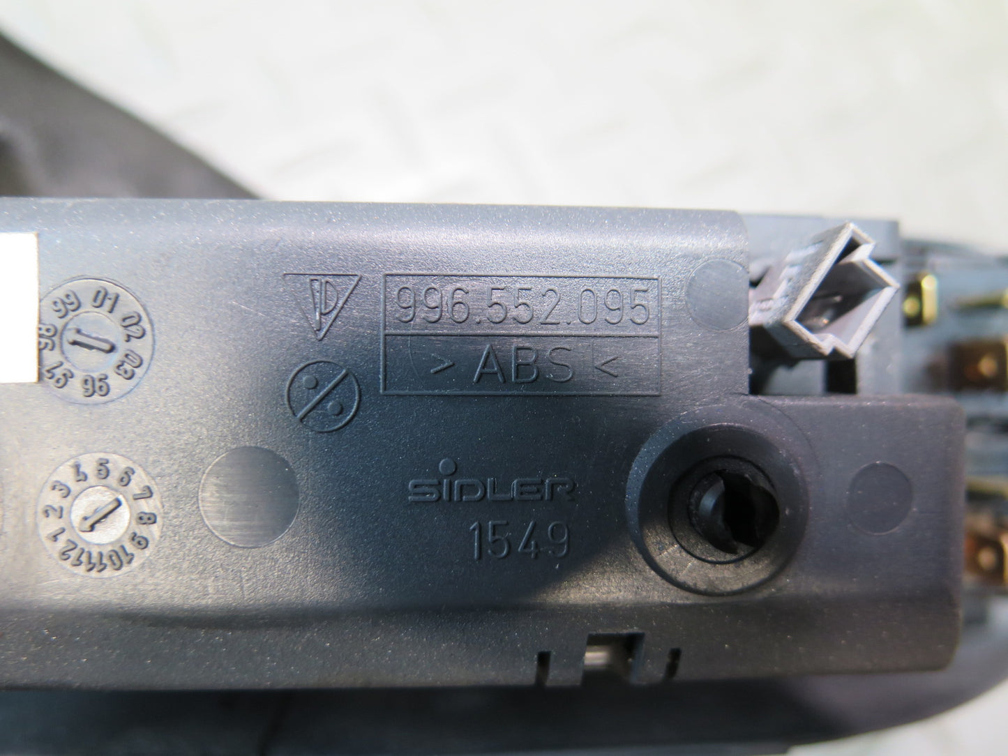 1999-2000 Porsche 911 996 Convertible Center Console Ashtray Window Switch Trim