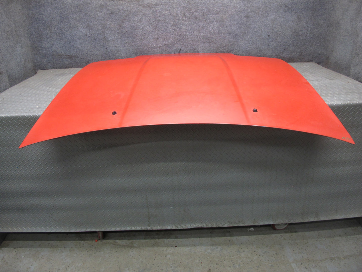 85-86 Nissan Z31 300ZX 2+0 NON Turbo Front Hood Bonnet Shell Panel HOT RED OEM