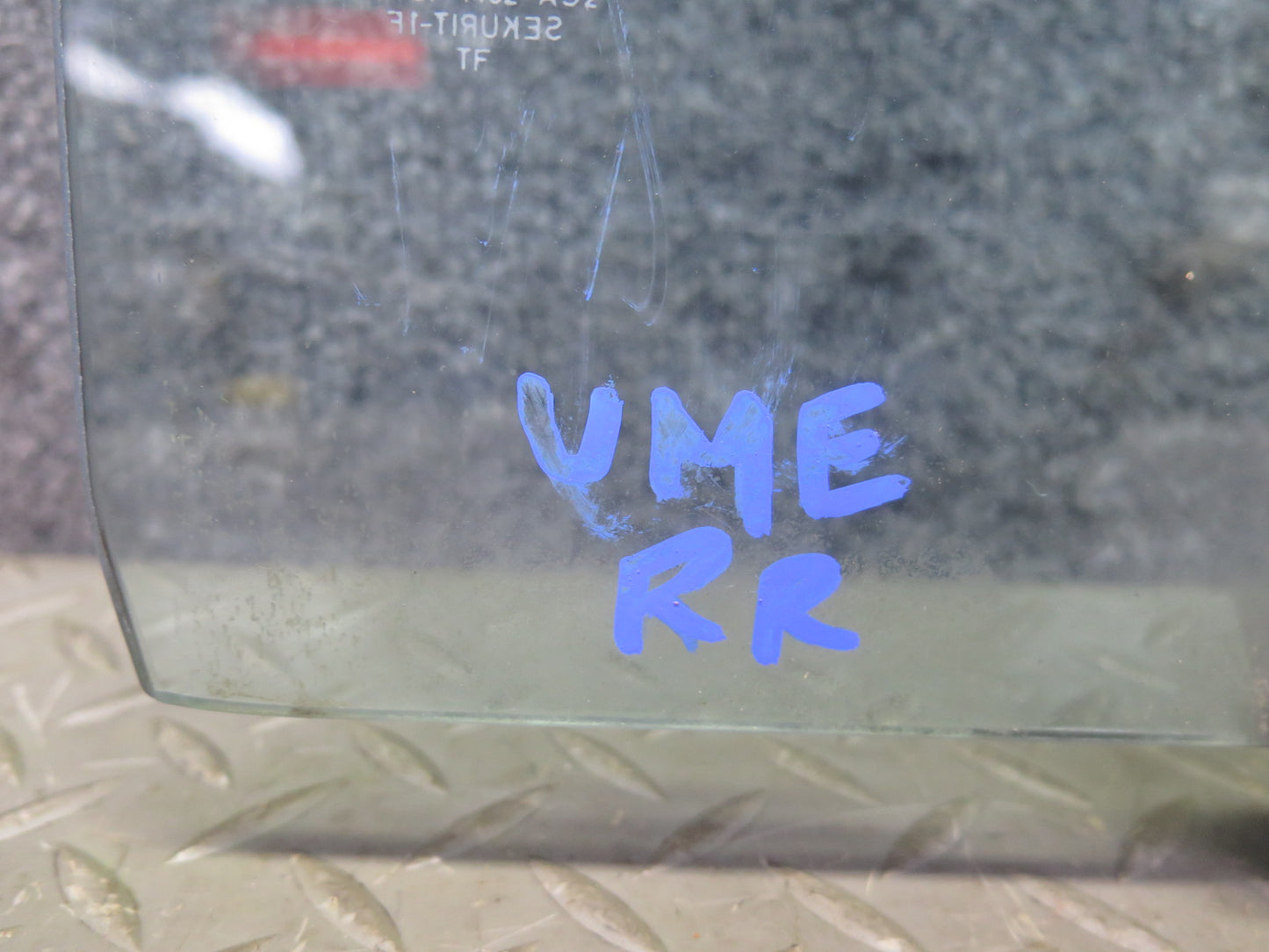 75-76 Mercedes W115 300SD Sedan Rear Right Door Glass Window OEM