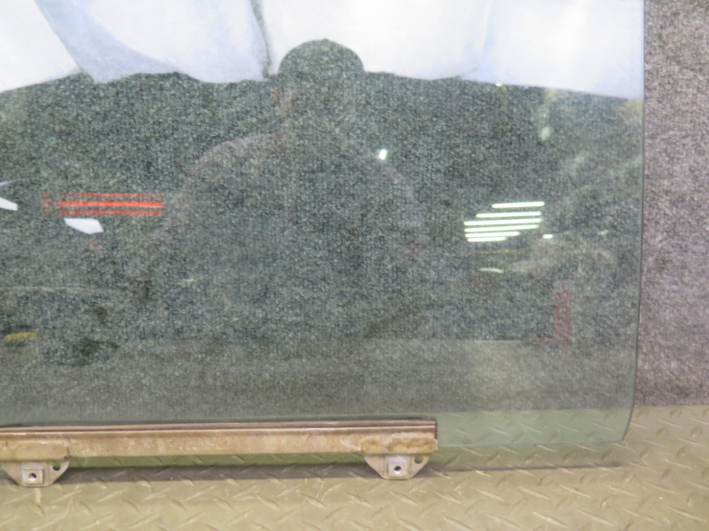 75-76 Mercedes W115 300SD Sedan Rear Right Door Glass Window OEM