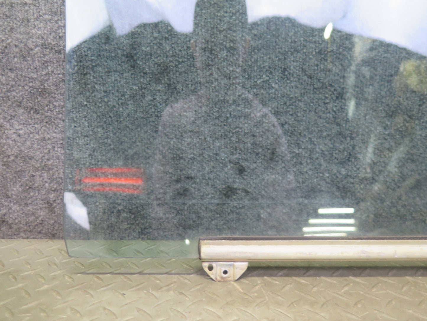 75-76 Mercedes W115 300SD Sedan Rear Right Door Glass Window OEM
