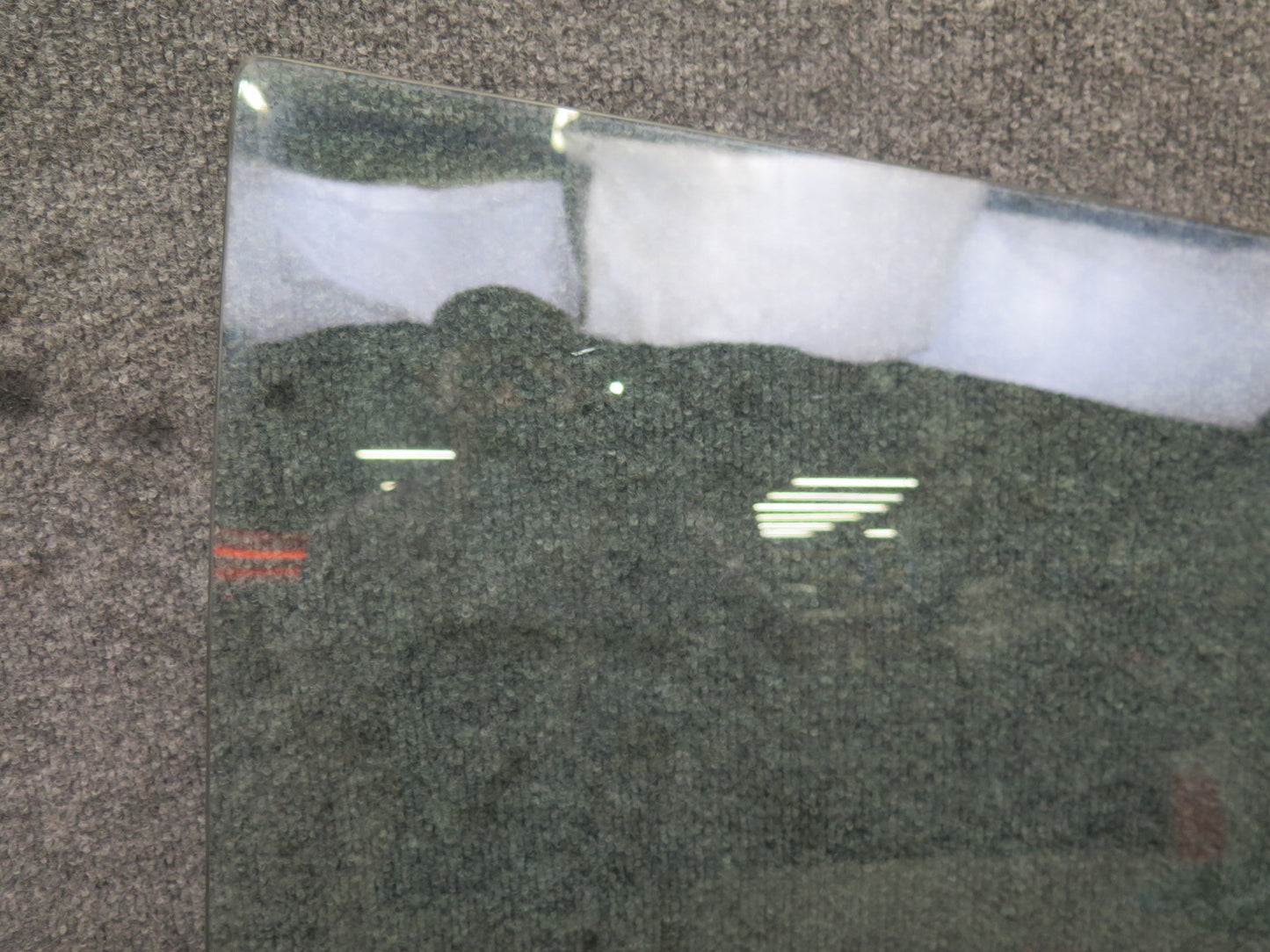 75-76 Mercedes W115 300SD Sedan Front Right Door Glass Window OEM