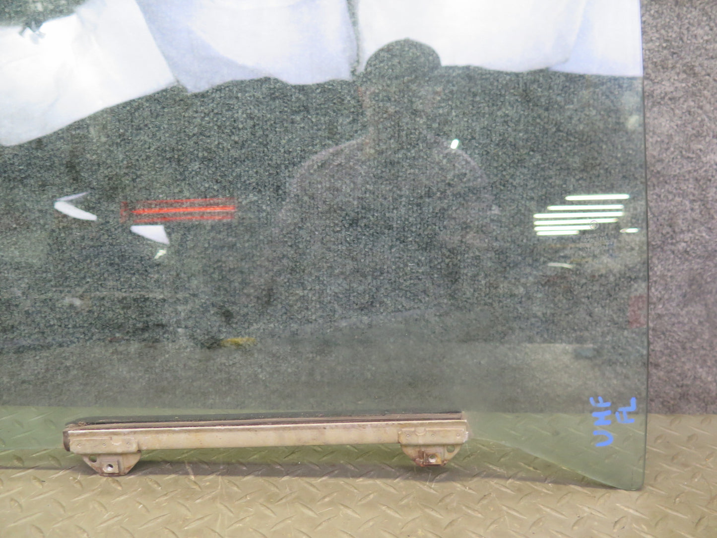 75-76 Mercedes W115 300SD Sedan Front Left Door Glass Window OEM