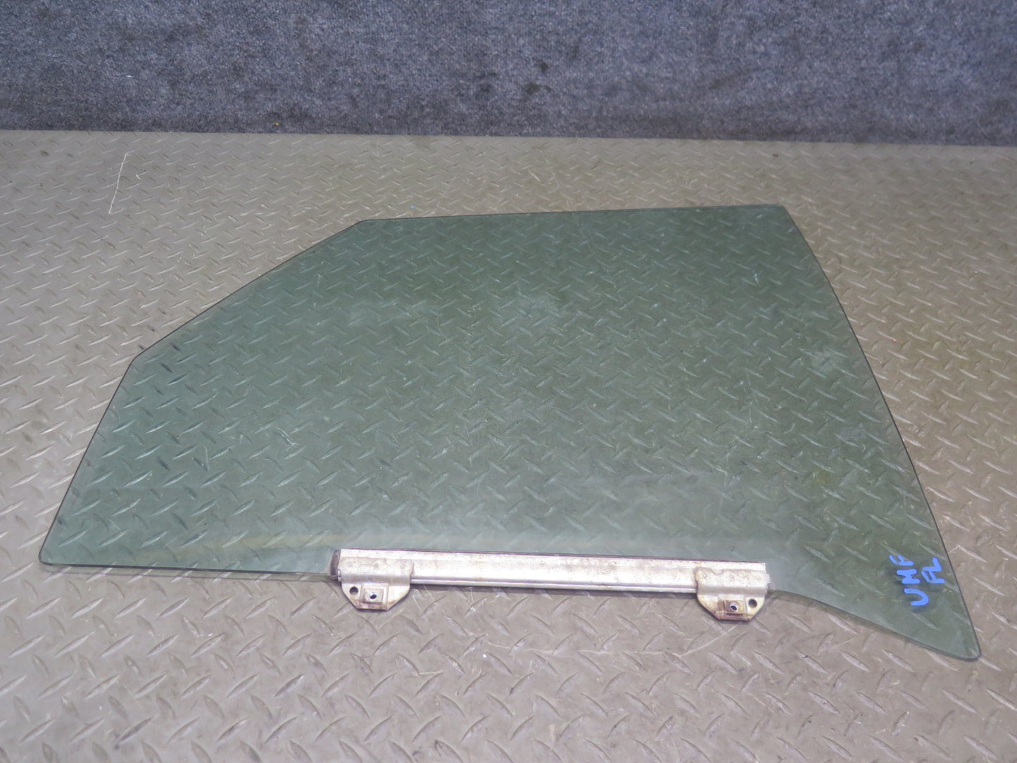 75-76 Mercedes W115 300SD Sedan Front Left Door Glass Window OEM