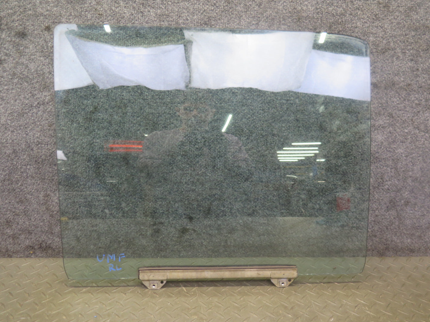 75-76 Mercedes W115 300SD Sedan Rear Left Door Glass Window OEM