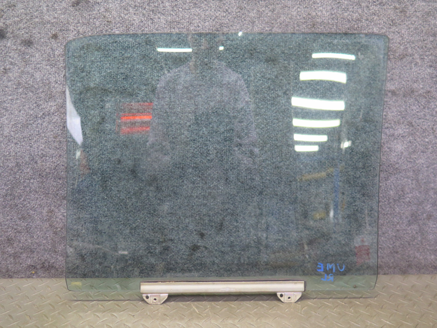 75-76 Mercedes W115 300SD Sedan Rear Left Door Glass Window OEM