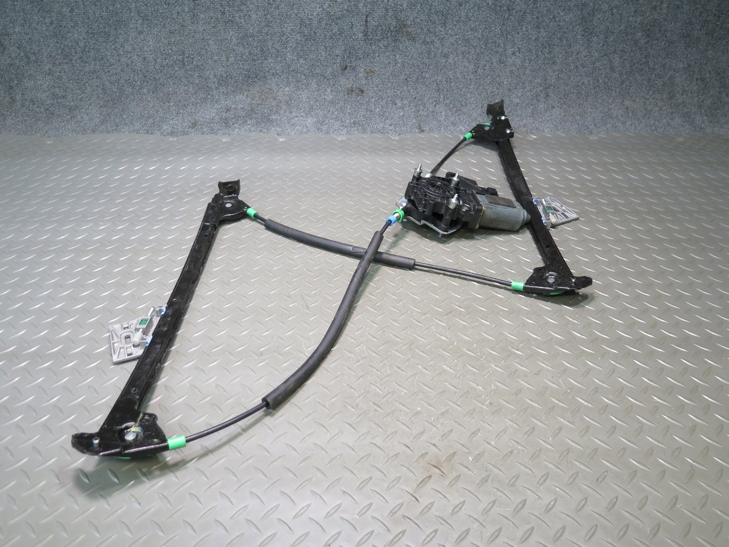 1999-2004 Porsche 911 996 Boxster Right Door Window Regulator w Motor