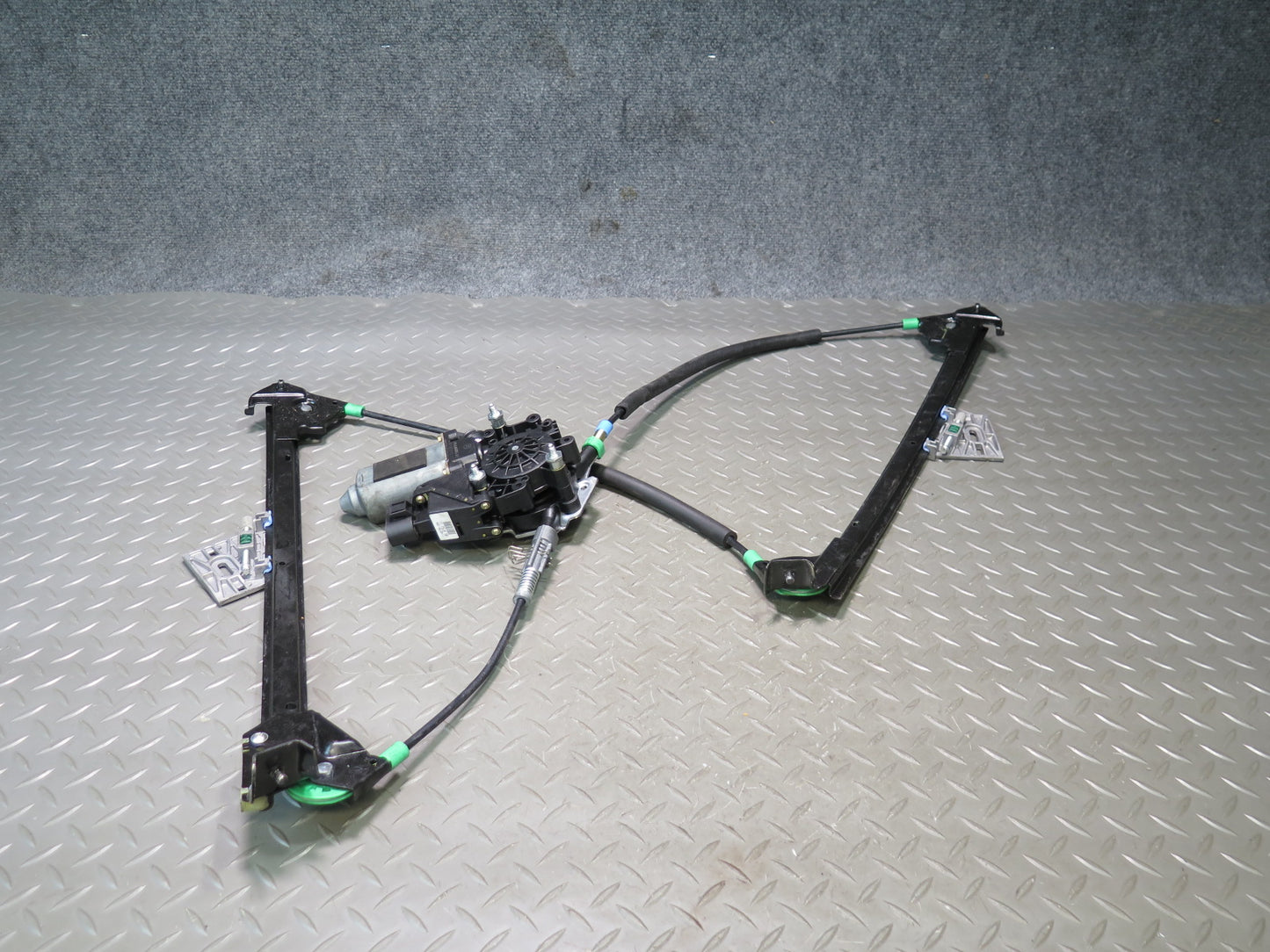 1999-2004 Porsche 911 996 Boxster Right Door Window Regulator w Motor