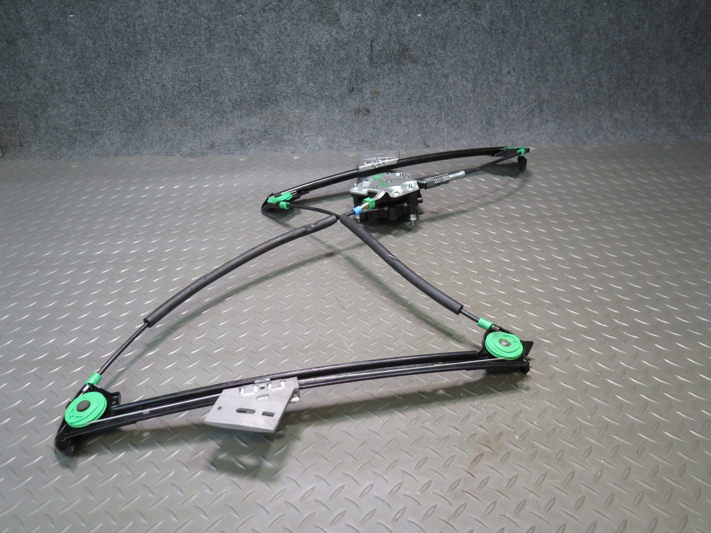 1999-2004 Porsche 911 996 Boxster Right Door Window Regulator w Motor