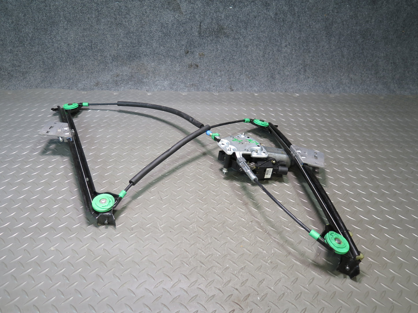 1999-2004 Porsche 911 996 Boxster Right Door Window Regulator w Motor