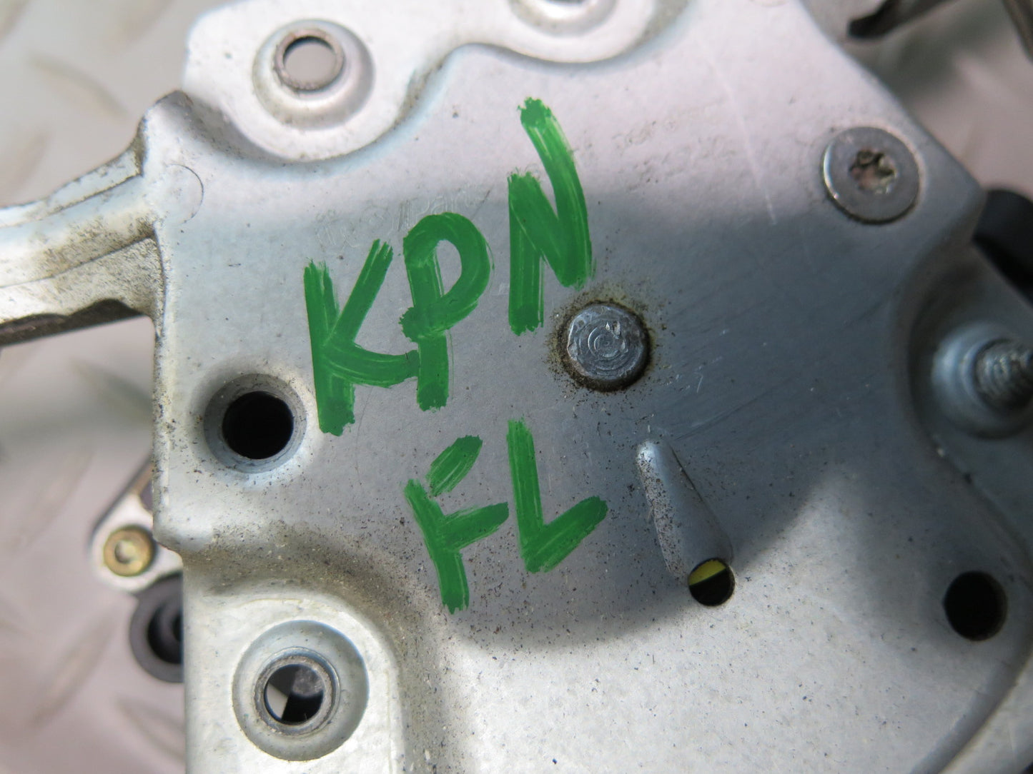 1999-2004 Porsche 911 996 Boxster Left Door Window Regulator w Motor