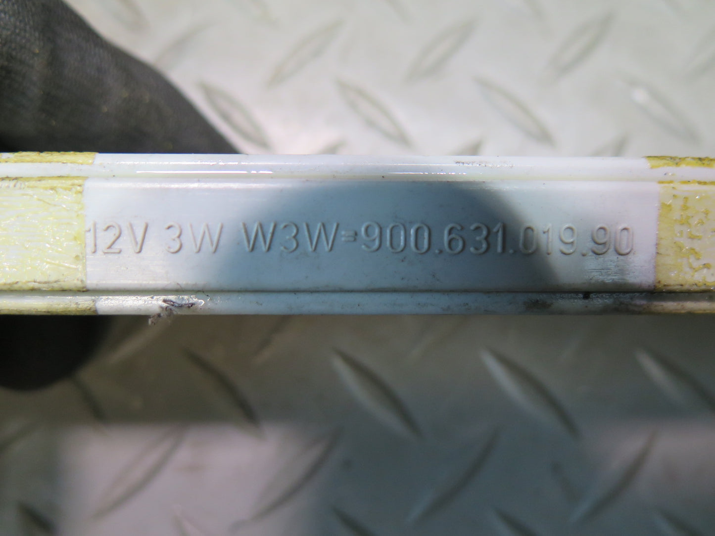 1999-2004 Porsche 911 996 Rear Center Third 3RD Brake Light Lamp 99663105000