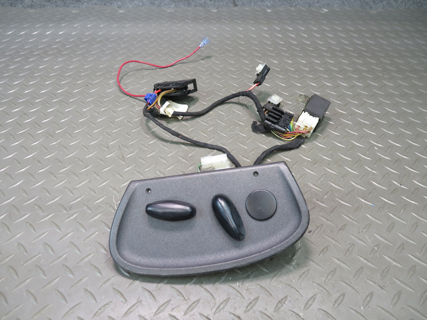 1999-2005 Porsche 911 Carrera 996 Front Left Seat Adjust Switch w Relay