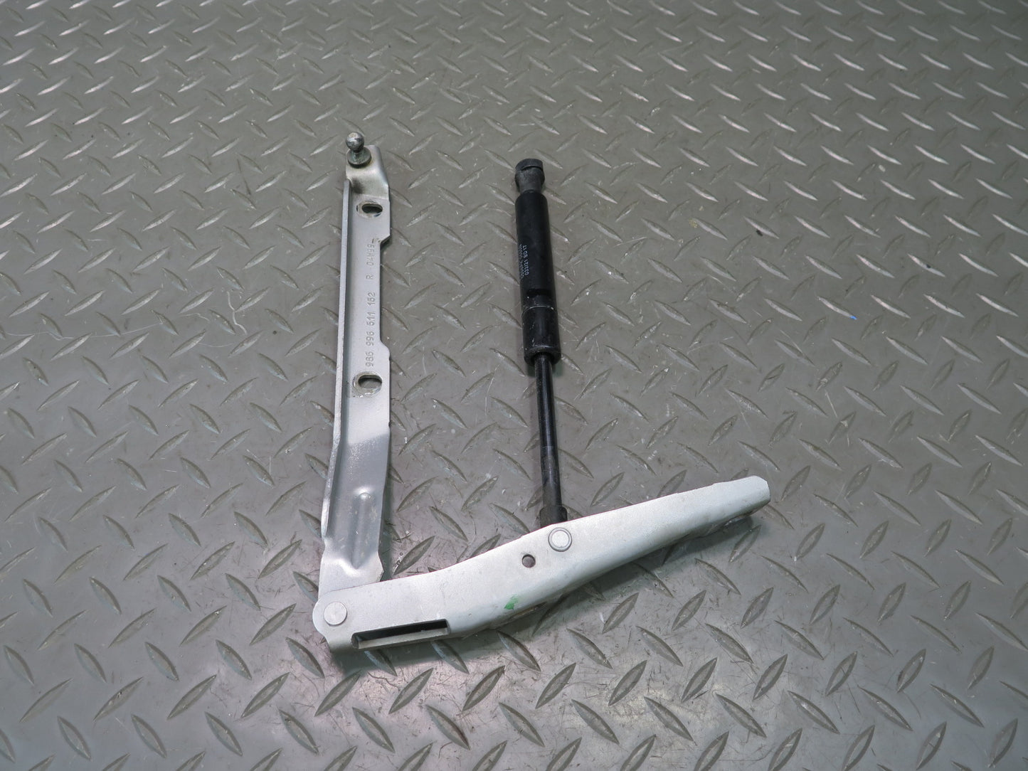 1999-2004 Porsche 911 996 Front Hood Bonnet Hinge w Shock Support Set of 2