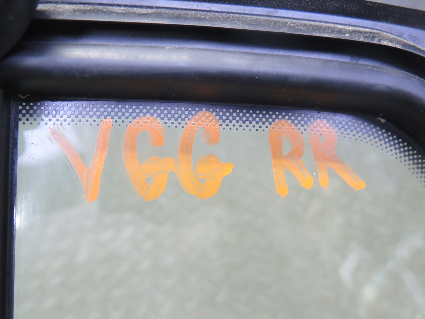 10-14 VW Golf GTI R MK6 4DOOR Rear Right Door Fixed Glass OEM