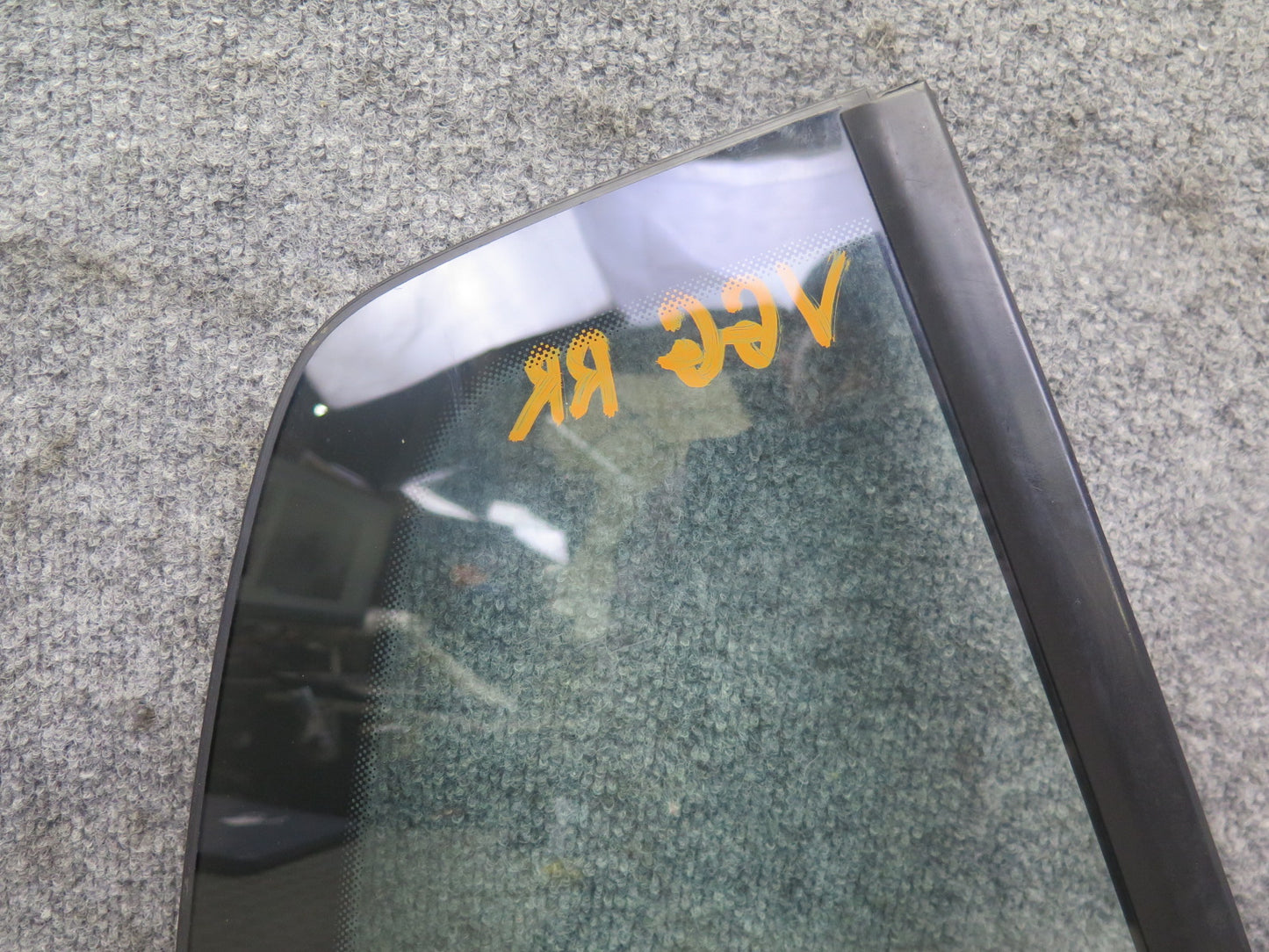 10-14 VW Golf GTI R MK6 4DOOR Rear Right Door Fixed Glass OEM