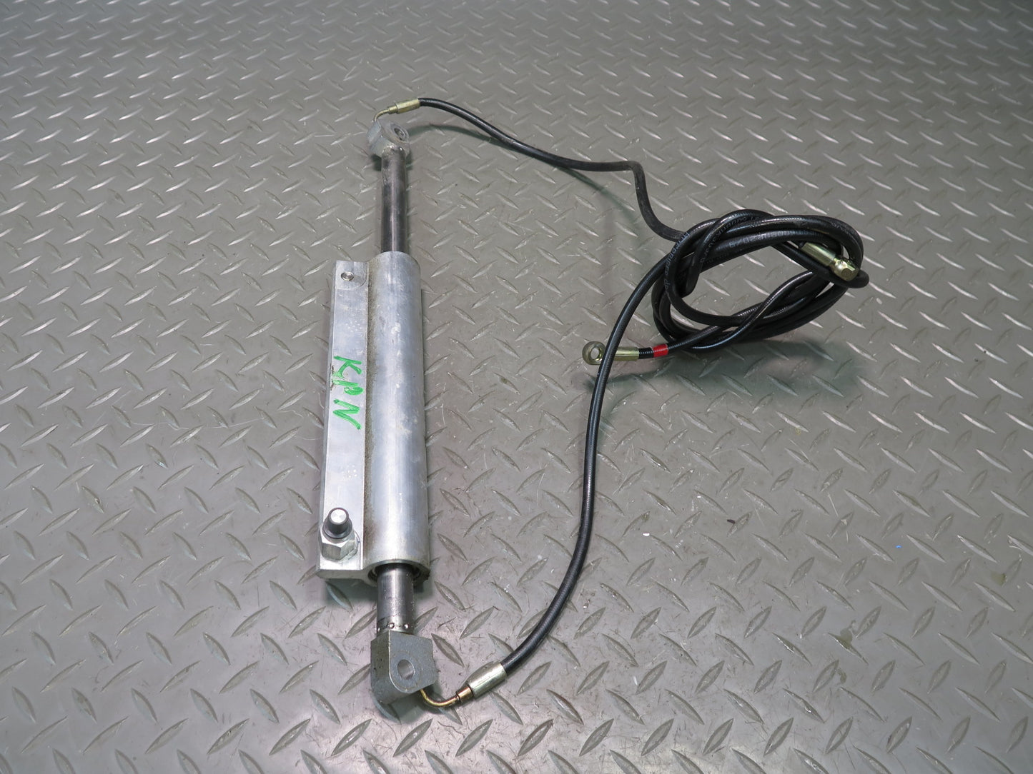 1999-2005 Porsche 911 996 Convertible TOP Roof Hydraulic Lift Cylinder Cable Set