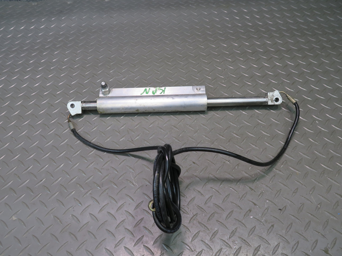 1999-2005 Porsche 911 996 Convertible TOP Roof Hydraulic Lift Cylinder Cable Set