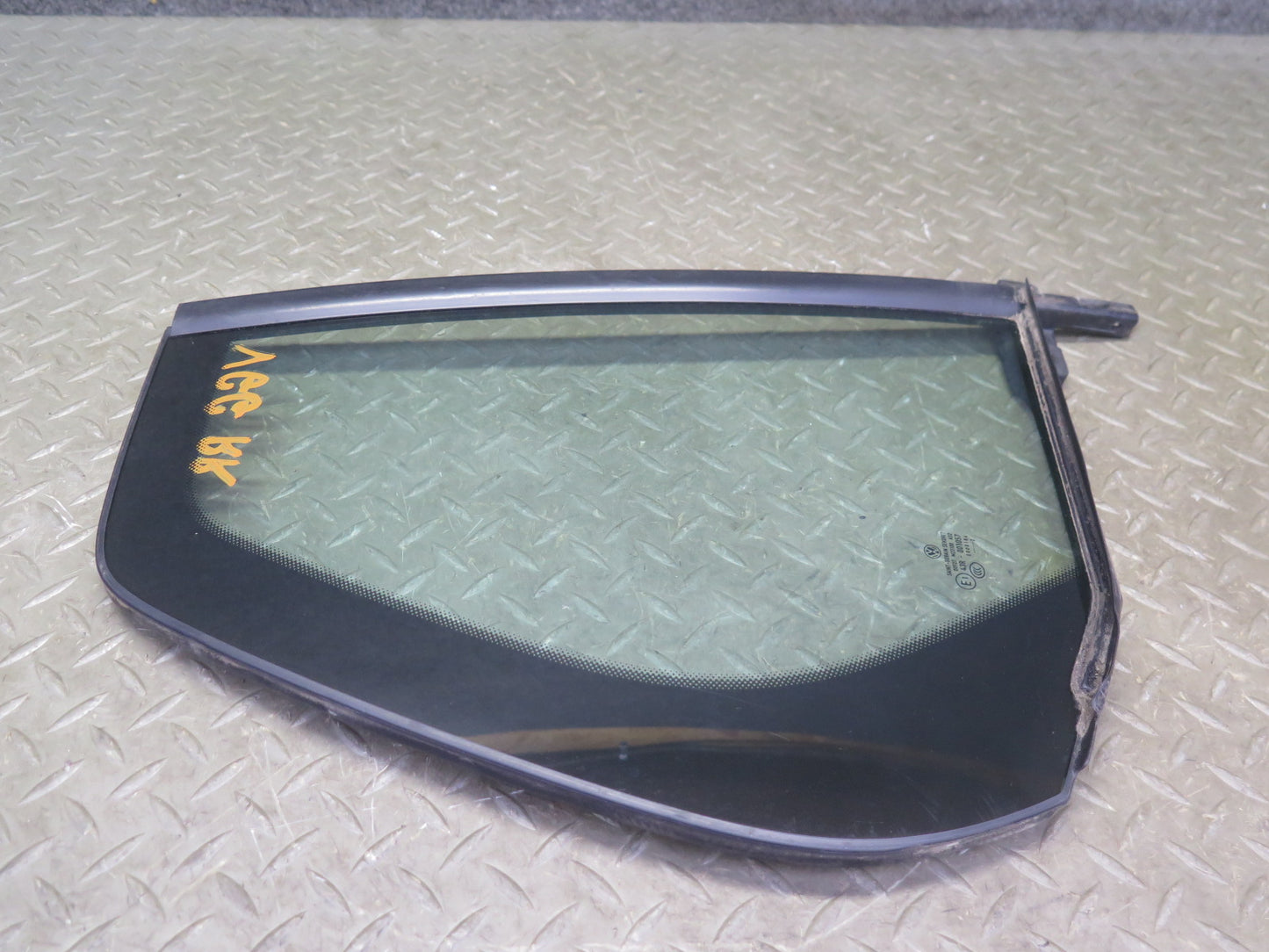 10-14 VW Golf GTI R MK6 4DOOR Rear Right Door Fixed Glass OEM