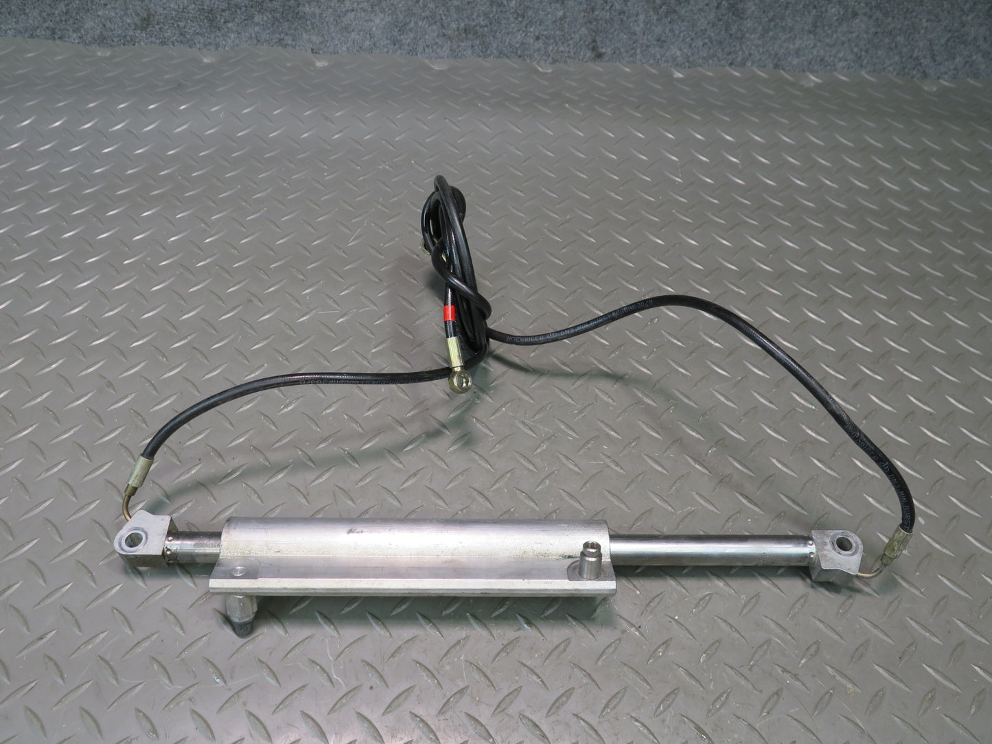 1999-2005 Porsche 911 996 Convertible TOP Roof Hydraulic Lift Cylinder Cable Set