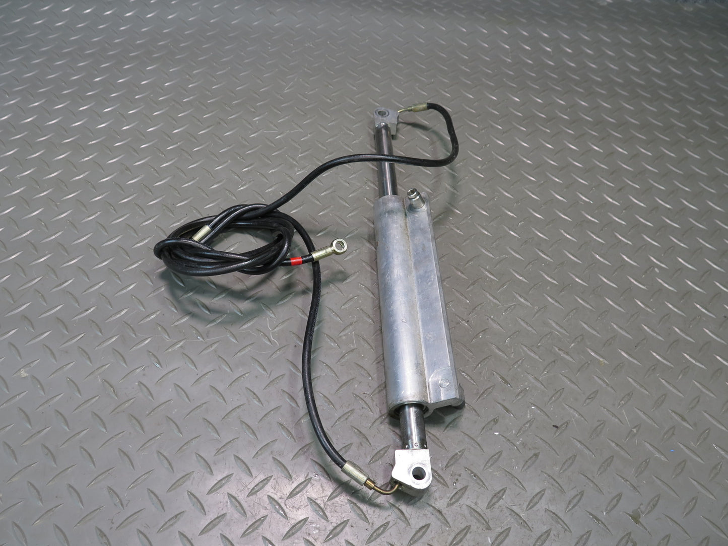 1999-2005 Porsche 911 996 Convertible TOP Roof Hydraulic Lift Cylinder Cable Set