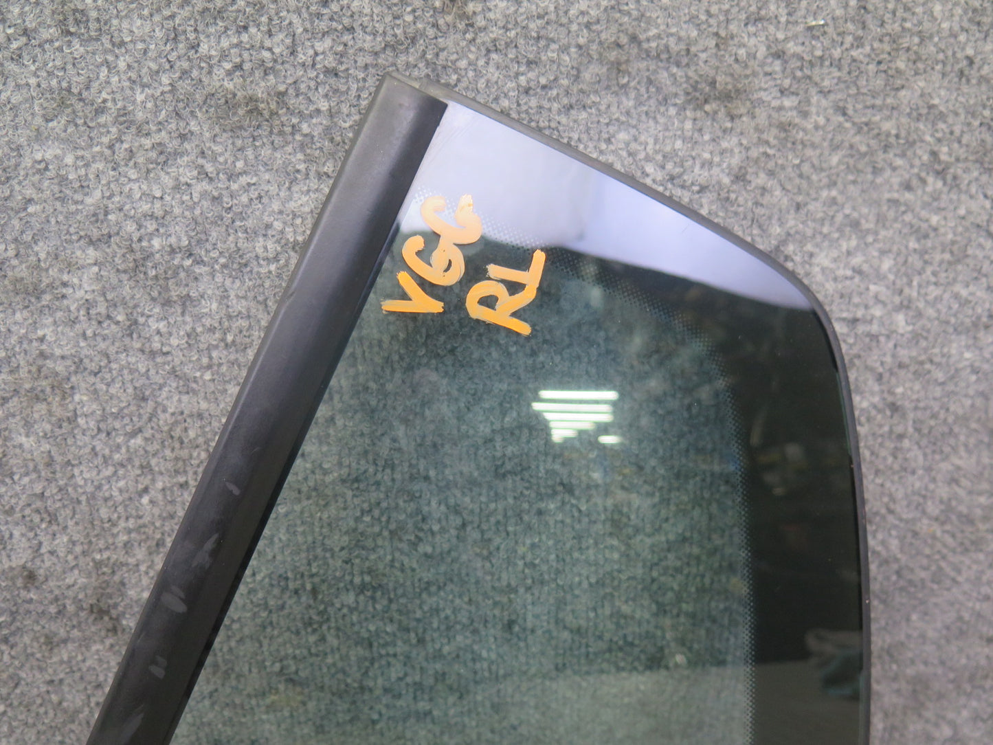 10-14 VW Golf GTI R MK6 4DOOR Rear Left Door Fixed Glass OEM