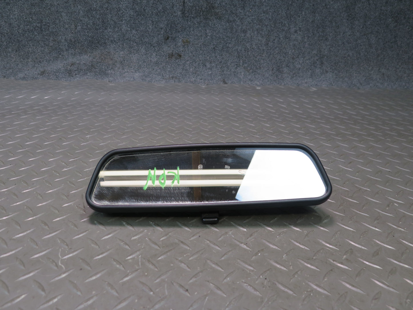 1999-2005 Porsche 911 996 Manual Dimming Interior Rear View Mirror