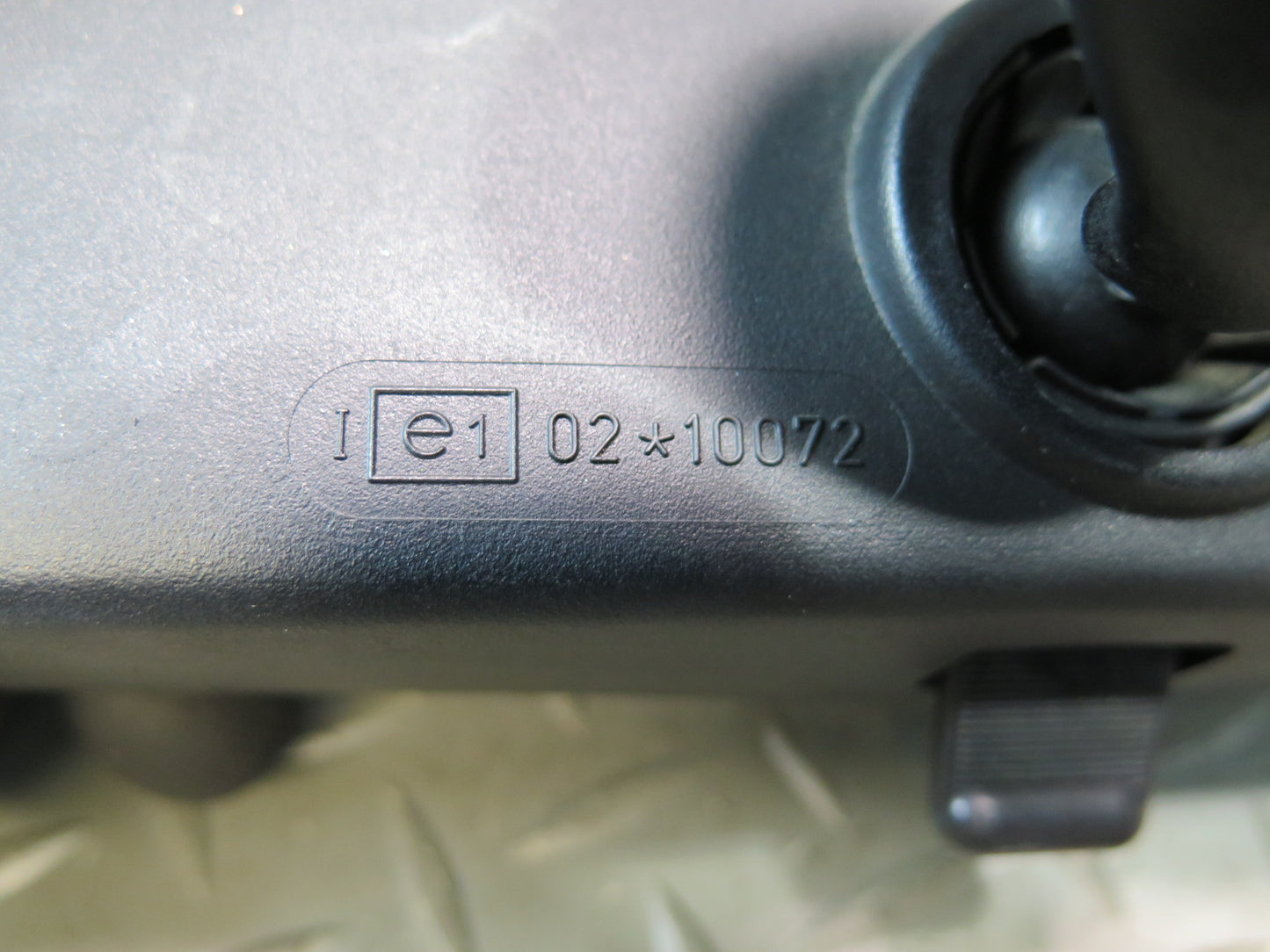 1999-2005 Porsche 911 996 Manual Dimming Interior Rear View Mirror