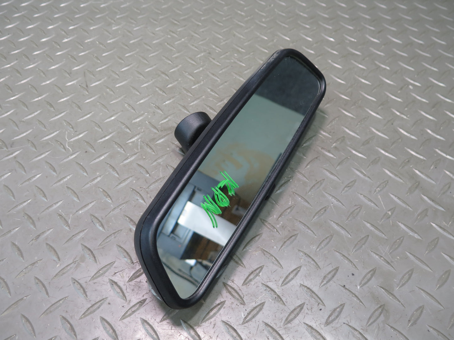 1999-2005 Porsche 911 996 Manual Dimming Interior Rear View Mirror