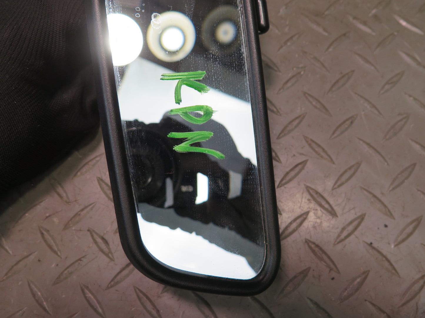 1999-2005 Porsche 911 996 Manual Dimming Interior Rear View Mirror