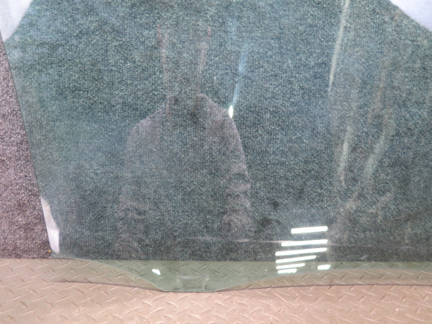 10-14 VW Golf GTI R MK6 4DOOR Front Left Driver Door Glass Window OEM