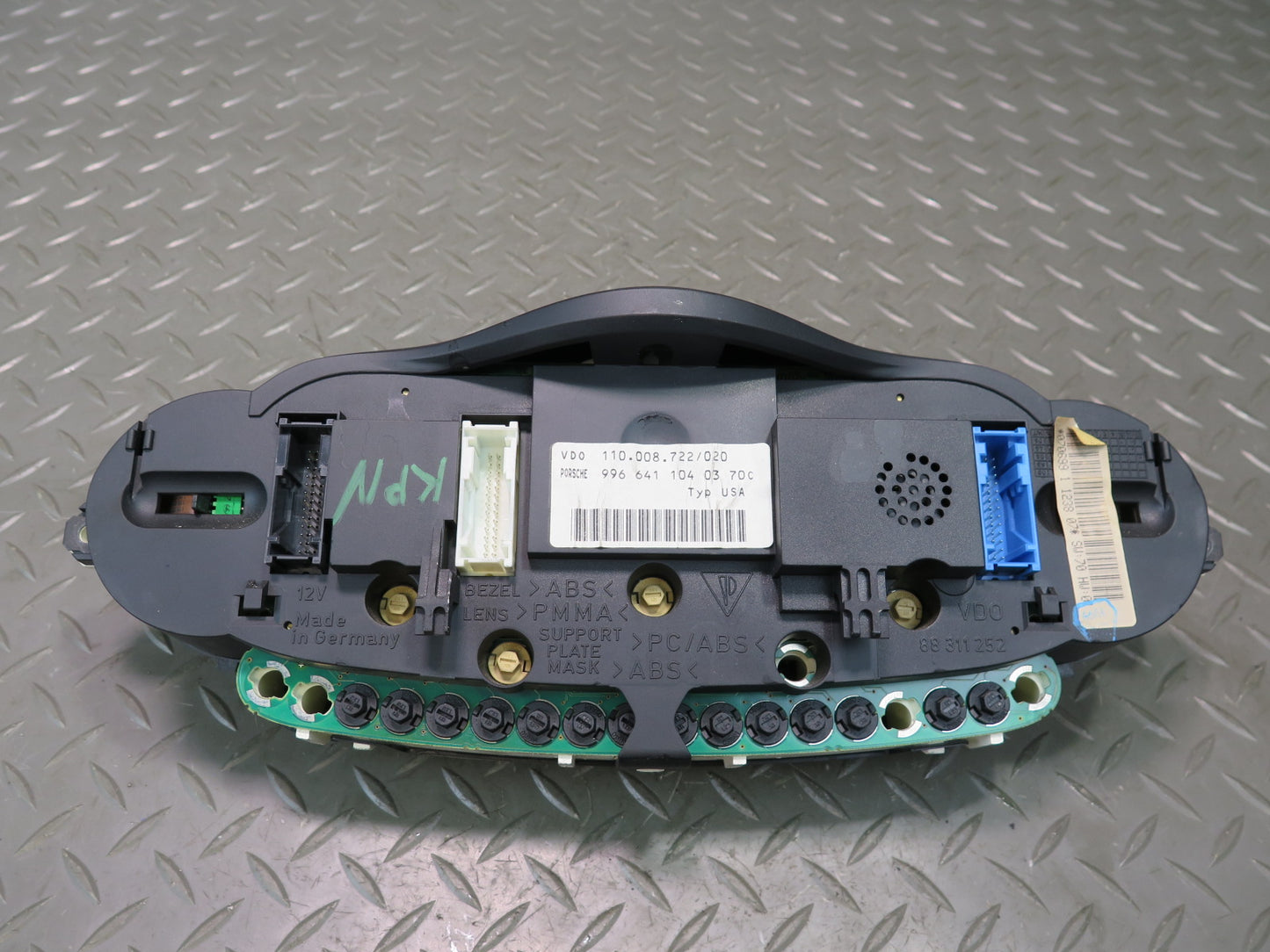 1999 Porsche 911 996 A/T Instrument Cluster Gauge Speedometer 99664110403
