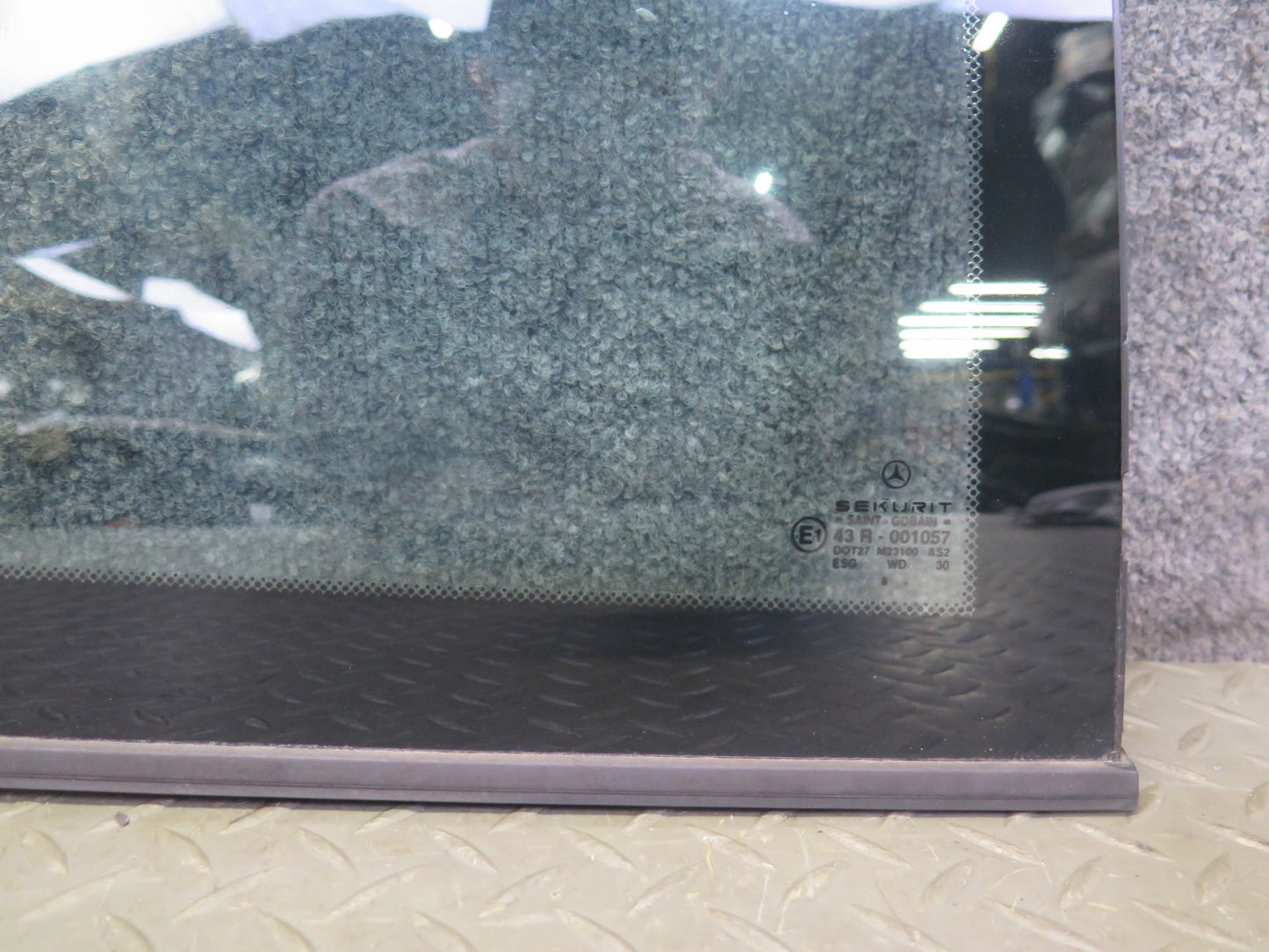 94-02 Mercedes R129 Rear Right Quarter Glass Window OEM