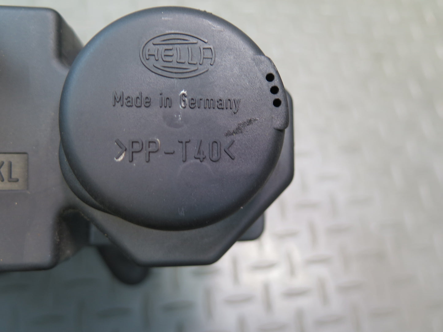 94-02 Mercedes R129 Sl-class Central Door Lock Vacuum Locking Pump OEM